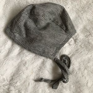 Briar handmade bonnet. EUC. SIZE O/3